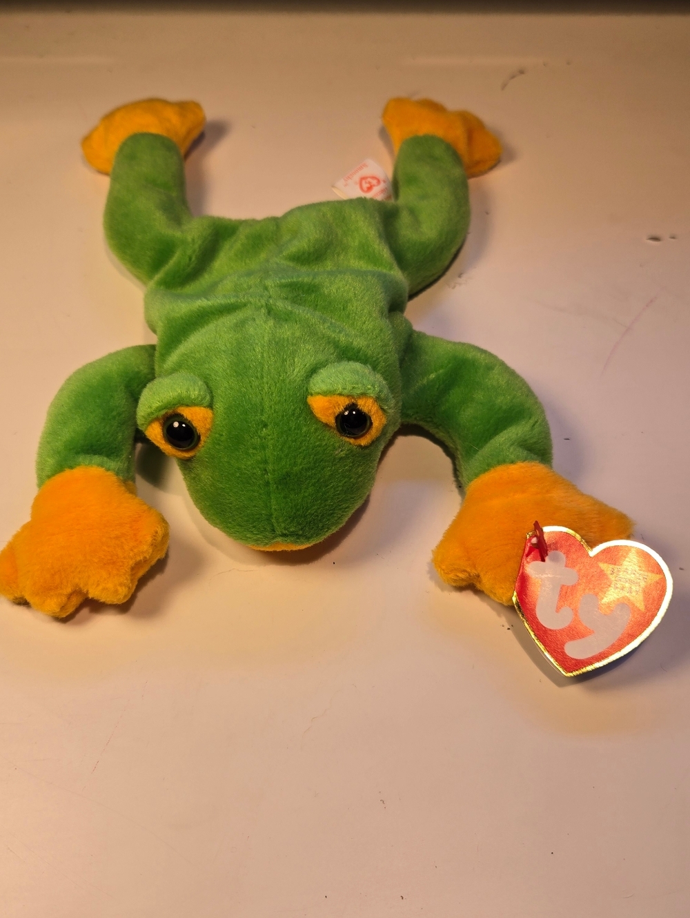 Ty Beanie Baby - Smoochy the Frog Plush Toy